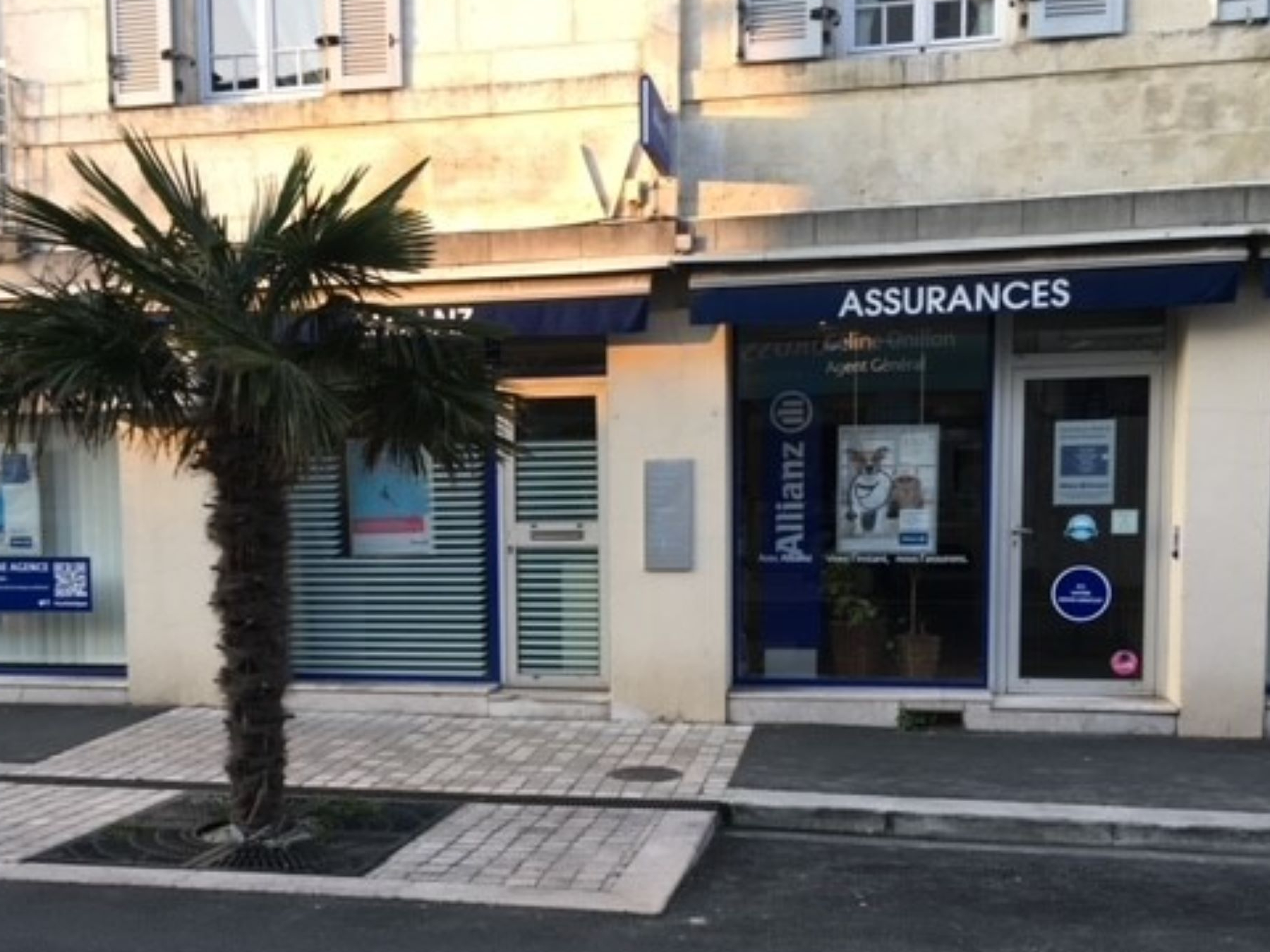 Devanture de notre agence d’assurance Allianz de Rochefort