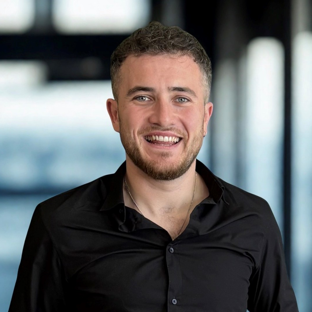 Portrait de l'agent Axel MENDOZA